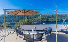 Holiday Home Villa Dragica By Interhome